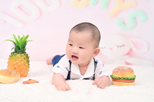 河南宝宝多久抬头 河南宝宝多久抬头